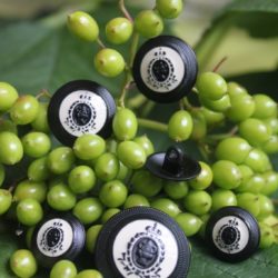 Boutons - Blasons en métal noirs et blancs