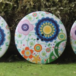 Boutons - Ronds et fleurs imprimés sur bois