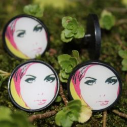 Boutons - Visages  oiseau et formes