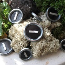 Boutons - Noir argent et canon de fusil