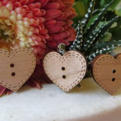 Bouton - Coeur surpiqûre en bois