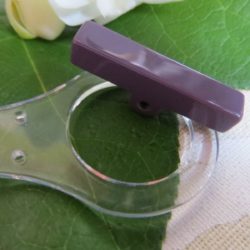 Attaches - Petit bâtonnet violine