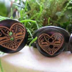 Bouton - Noir, coeur aux 2cerfs