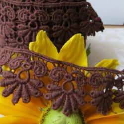 Dentelle - Macramé marron
