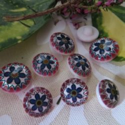 Bouton - Moccelin, fleur marine
