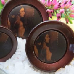 Bouton - "Rosalie" bordeaux soirée des années 30