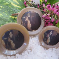 Bouton - "Rosalie" beige soirée des années 30