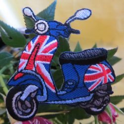 Motif - Scooter pour filer à l'anglaise!