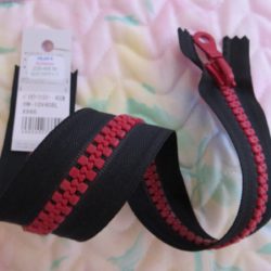 Fermeture - Rouge sur noire; 20 et 40cm non séparable