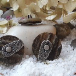 Bouton - Rond imitations corne et fer forgé