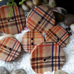 Bouton - Tartan beige à fines rayures