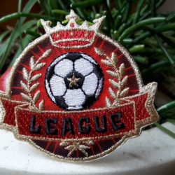 Motif - "LEAGUE" sur fond rouge et liseré or