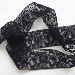 Dentelle - Entre-deux noir brodé sur tulle