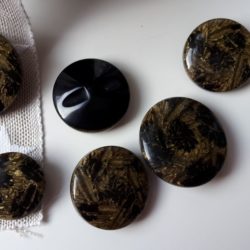 Bouton - Rond brillant noir et aspect éclat de pyrite dorée