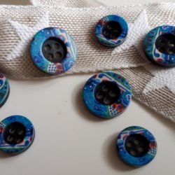 Bouton - "Fantaisie bleue" avec centre noir