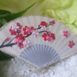 Motif - Eventail branche d'arbre fleurie du Japon