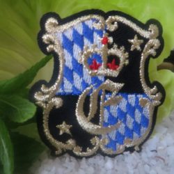 Motif - Blason royal brodé de losanges & fil or