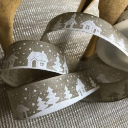 Ruban - Village et sapins sous la neige