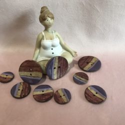 Bouton - Noix de coco nature et peint mauve