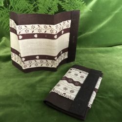 Kit broderie - Pochettes couture à customiser