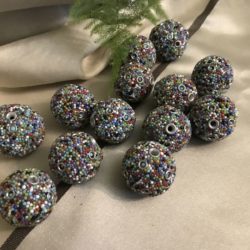 Lot de grosses perles rondes