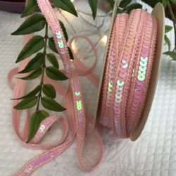 Galon rose à paillettes