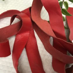Biais rouge 30mm en cuir